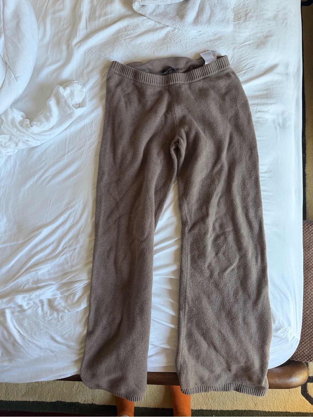 GAP Women's Cashsoft Straight Leg Knit Pants in Taupe Brown